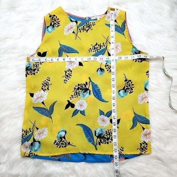 𝅺violet + Claire Floral Blouse - Picture 2 of 5